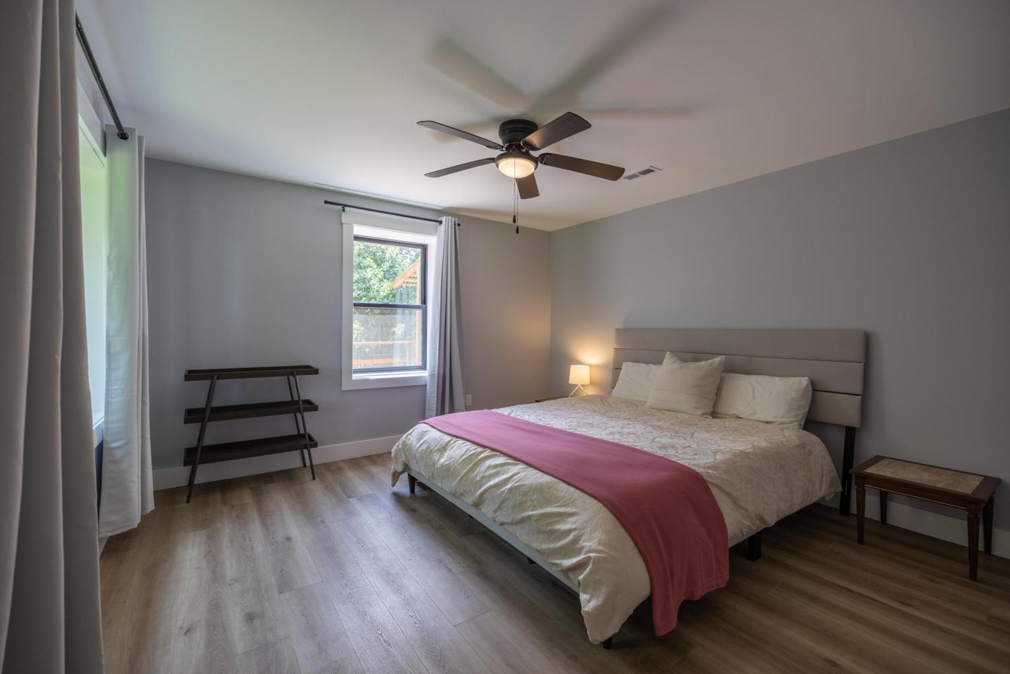 Mid-Century Modern Impeccable Remodel With Hot Tub Villa Asheville Ngoại thất bức ảnh