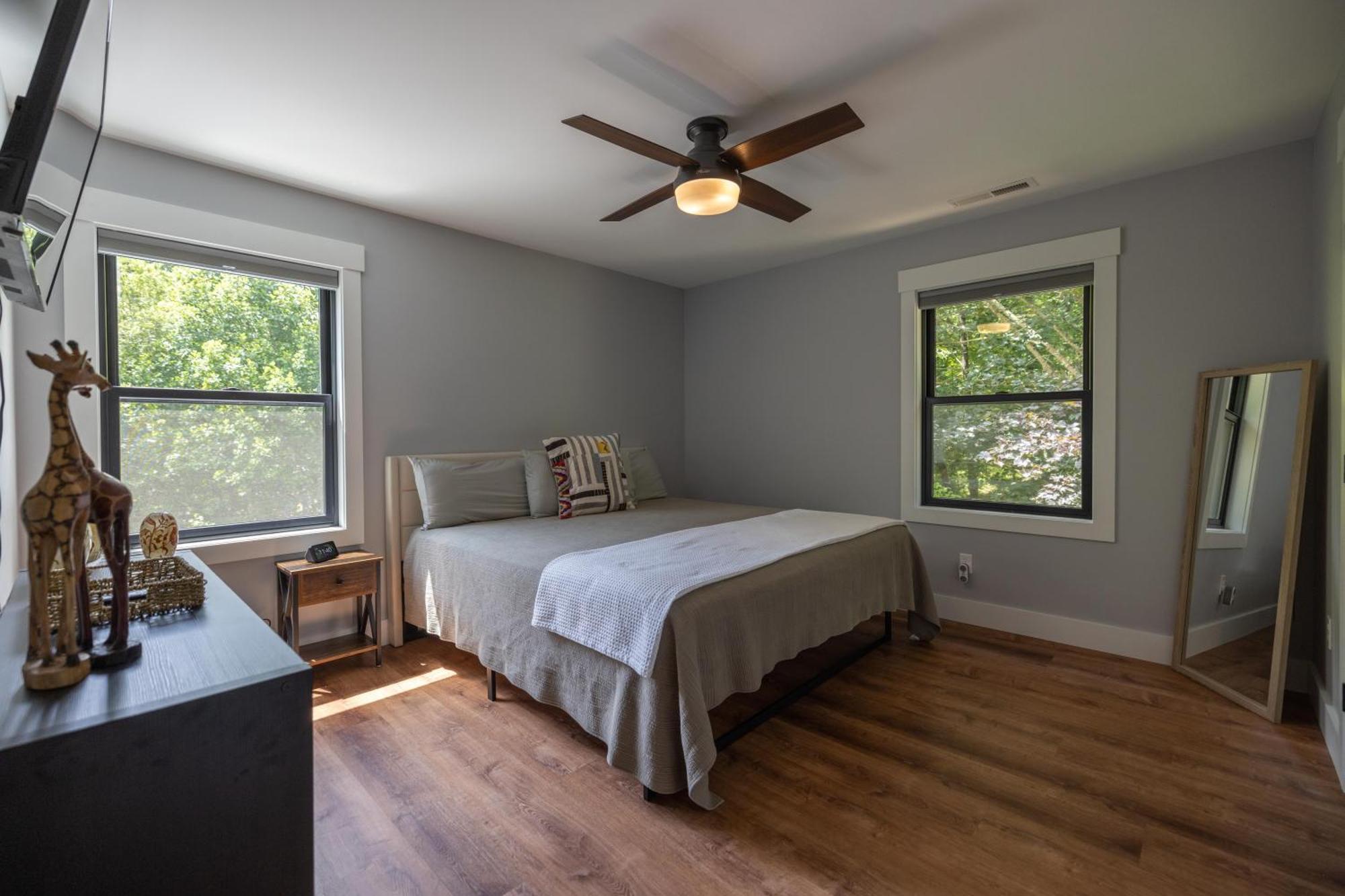 Mid-Century Modern Impeccable Remodel With Hot Tub Villa Asheville Ngoại thất bức ảnh